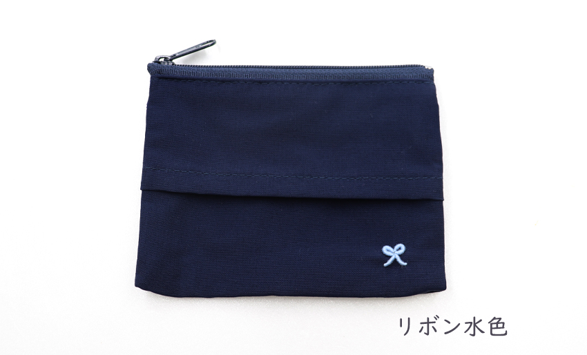 【本店限定】ワンポイント手刺繍 ファスナー付き ティッシュケース 紺｜ハンドメイド の画像