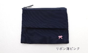 【本店限定】ワンポイント手刺繍 ファスナー付き ティッシュケース 紺｜ハンドメイド の画像