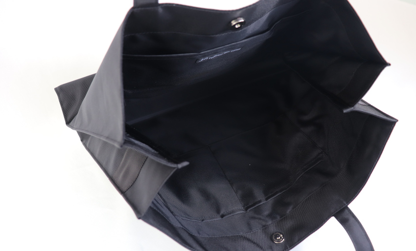  【展示見本品のため40％OFF】リボン横型トートバッグの画像