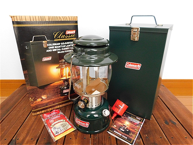 未使用品）９３年製造Colemanコールマンランタンモデル６３５Ｂ７４３Ｊの画像