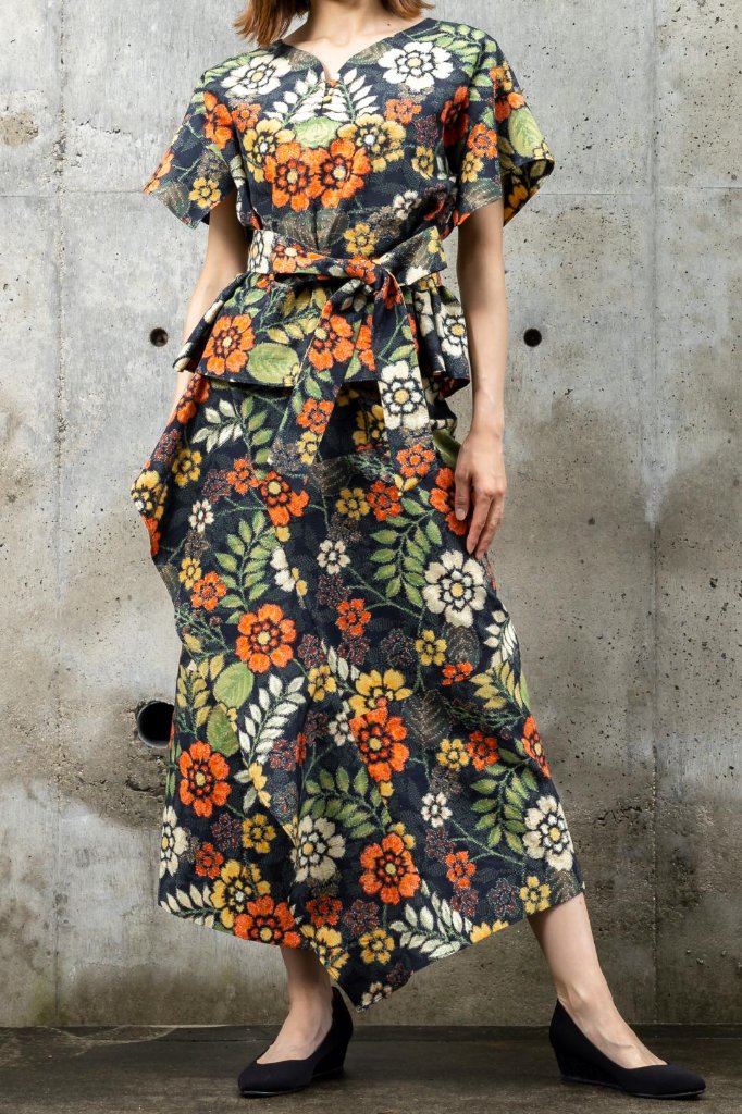 【受注商品】 ハートネックトップ⁺セミタイトフリルスカートの画像