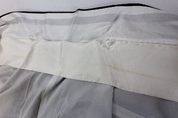 【古着物】流水花柄黒留袖の画像