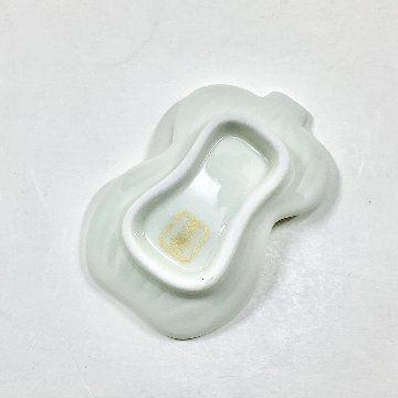 錦銀叩筋入瓢形箸置の画像