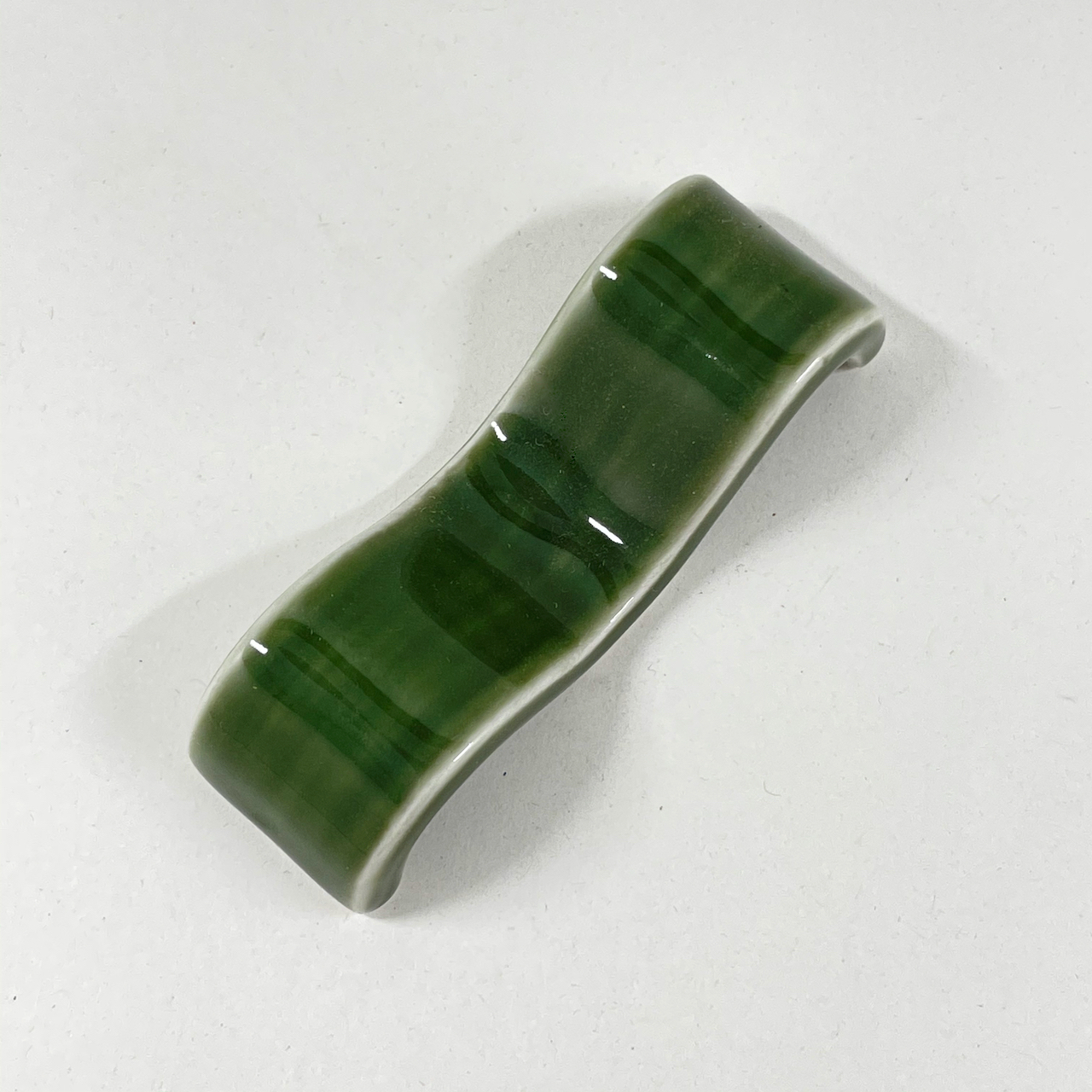茶緑波形箸置画像