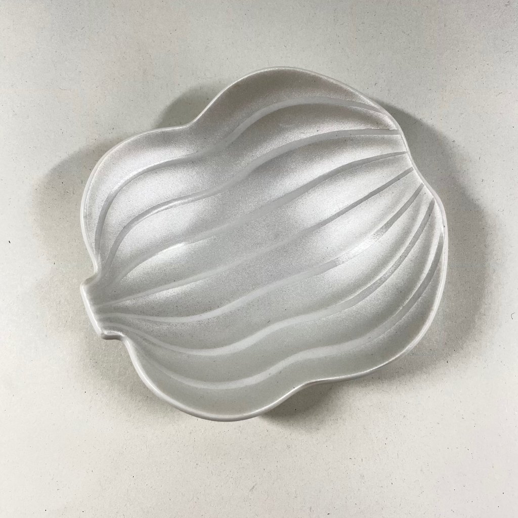 錦銀彩雪衣瓢形小付　9㎝の画像