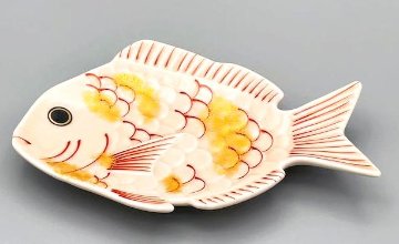 錦薄桜釉金叩鯛形銘々皿　13㎝の画像