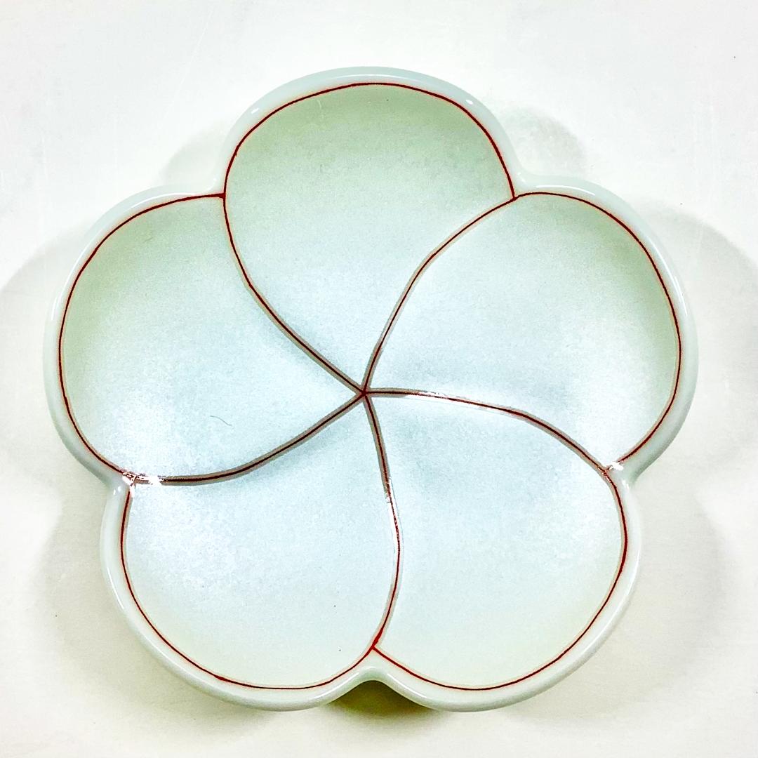 錦銀彩捻梅形小皿　9㎝の画像