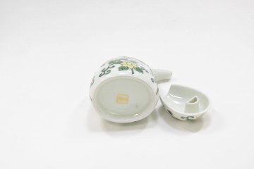 錦緑唐草川蝉形ミニ汁次/箱入  (Soy sauce dispenser)の画像