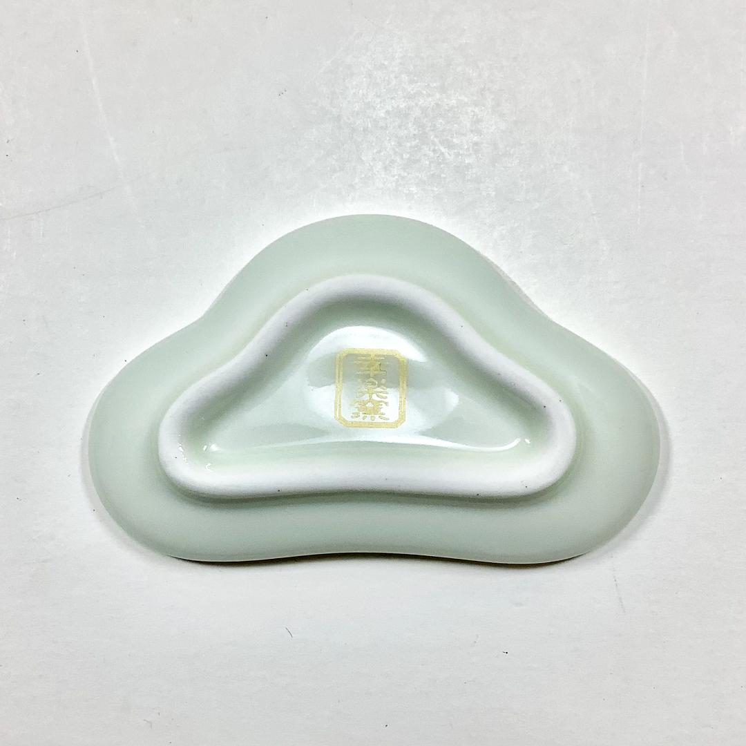 錦銀松葉形箸置の画像