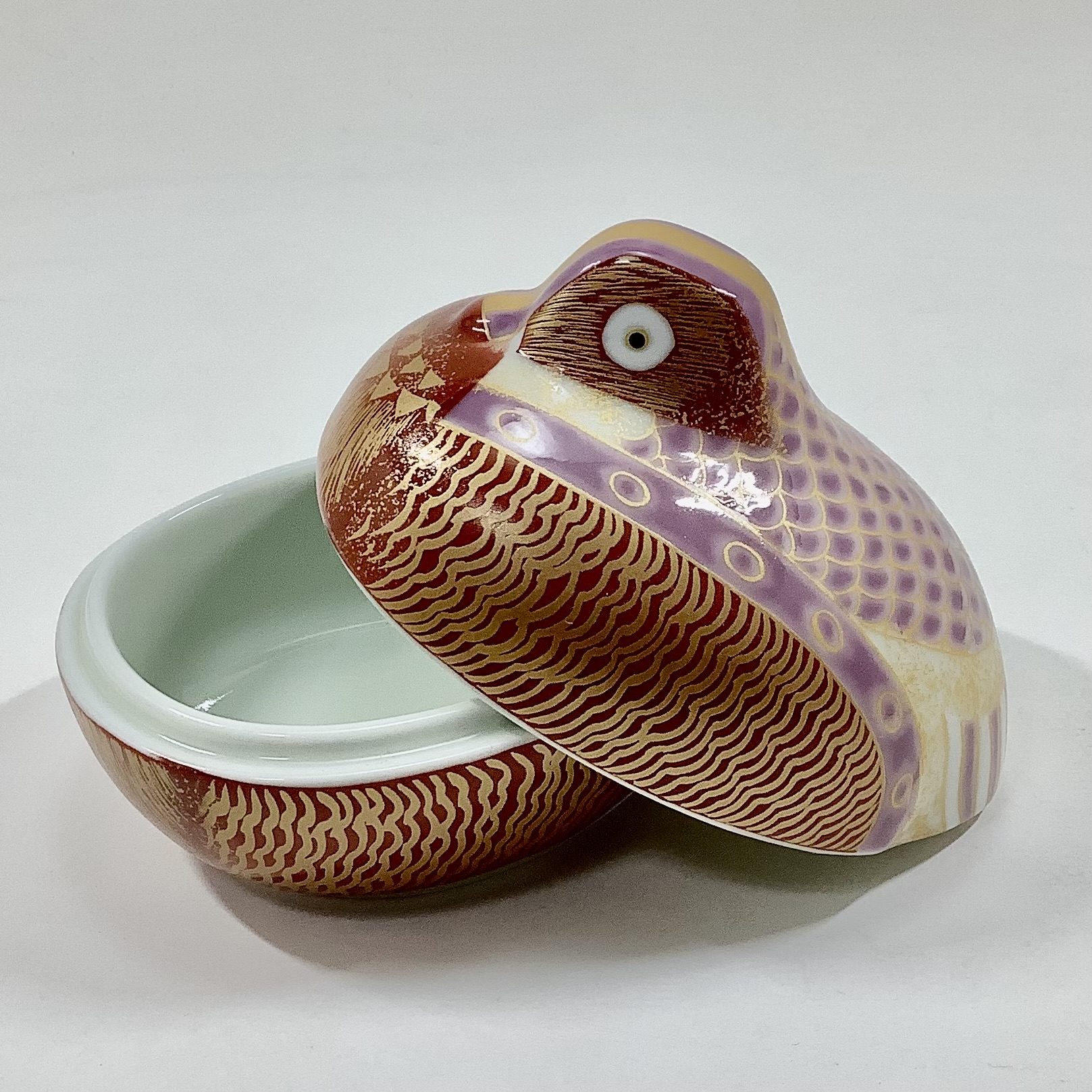 錦新おしどり蓋物/雌の画像