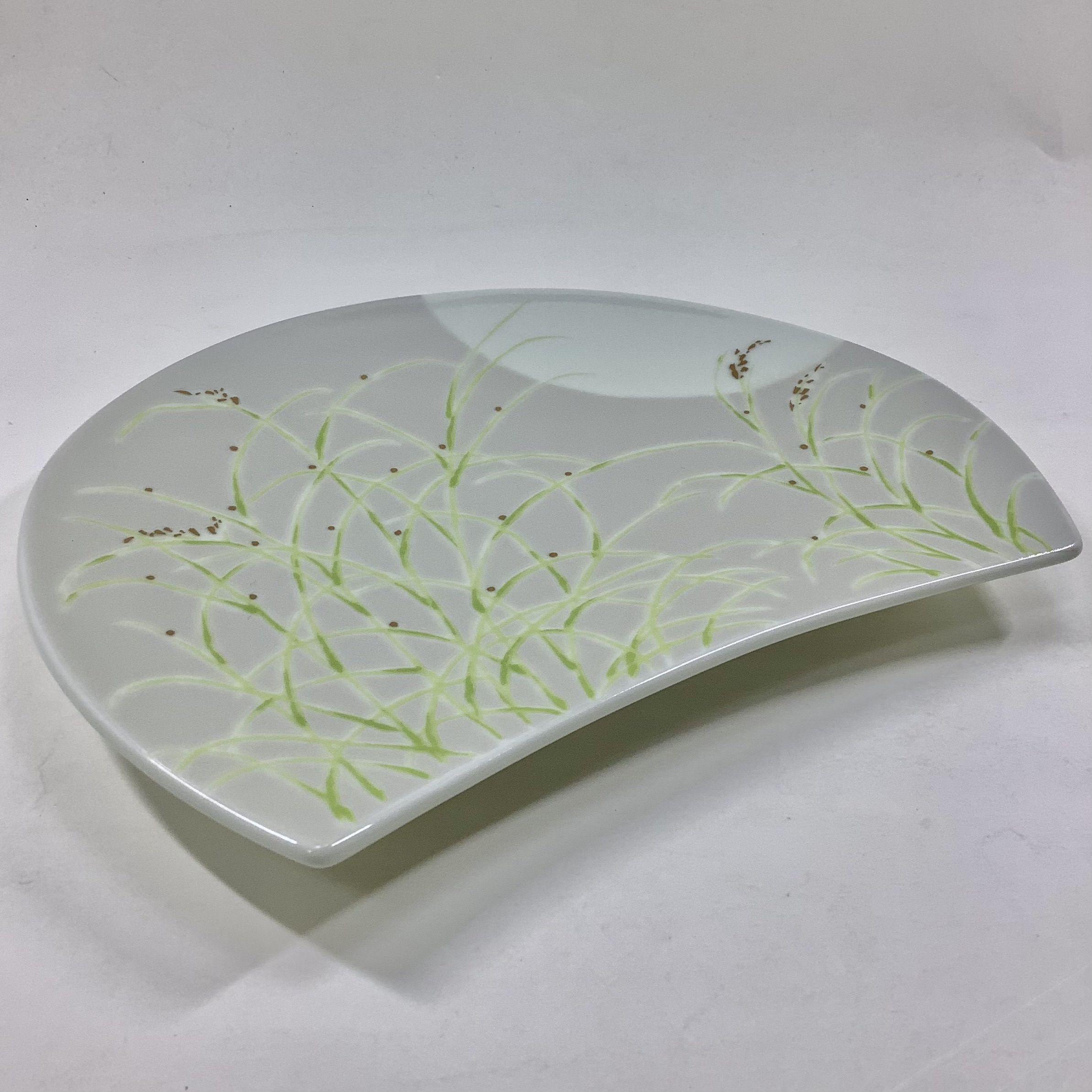錦月明半月焼皿（白）21㎝の画像