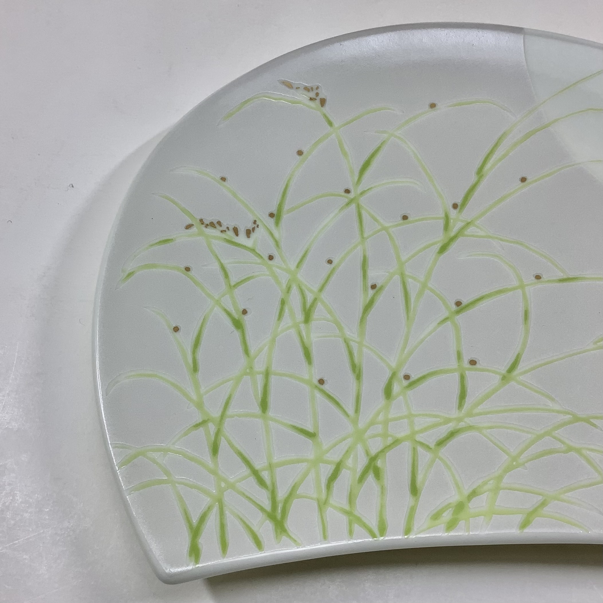 錦月明半月焼皿（白）21㎝の画像