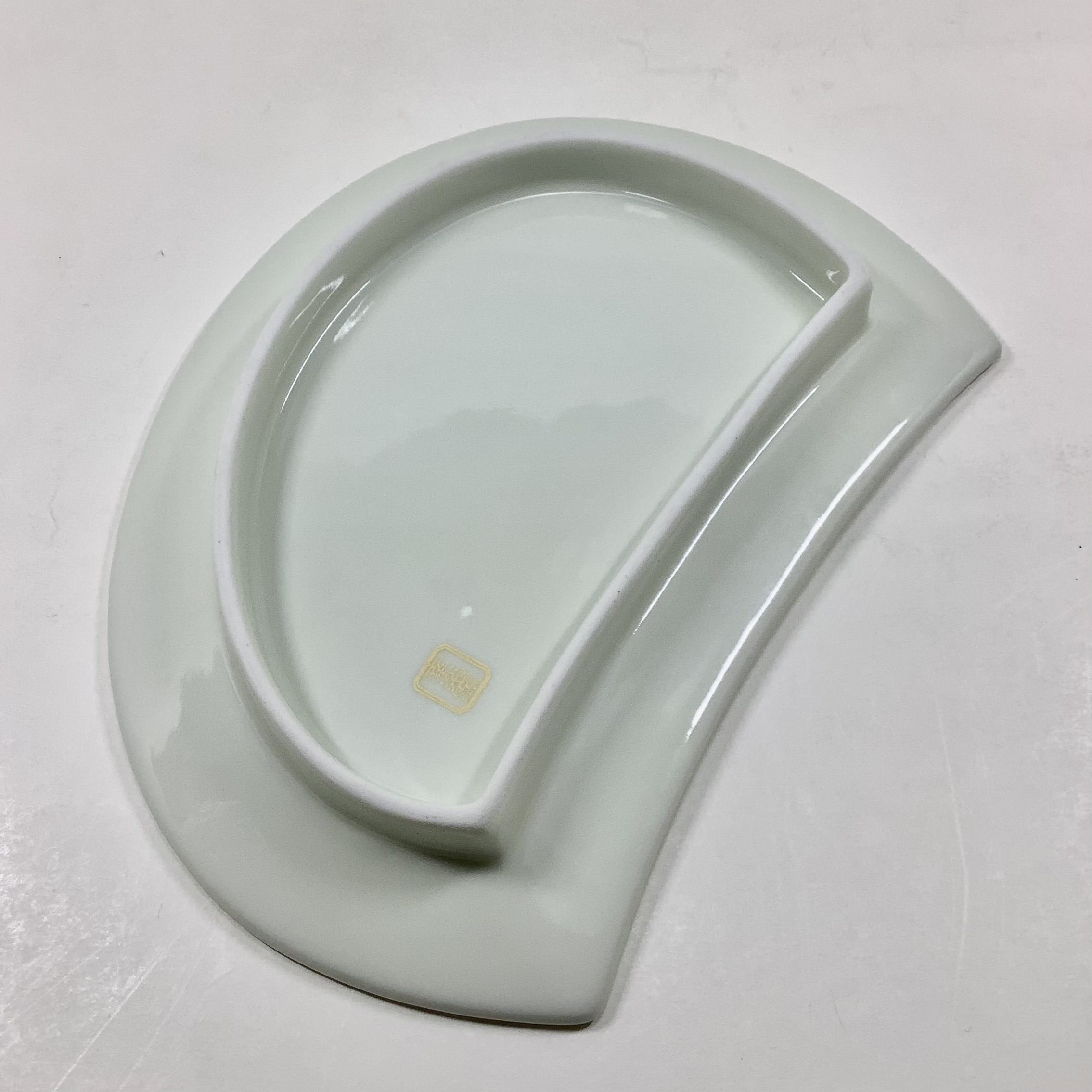 錦月明半月焼皿（白）21㎝の画像