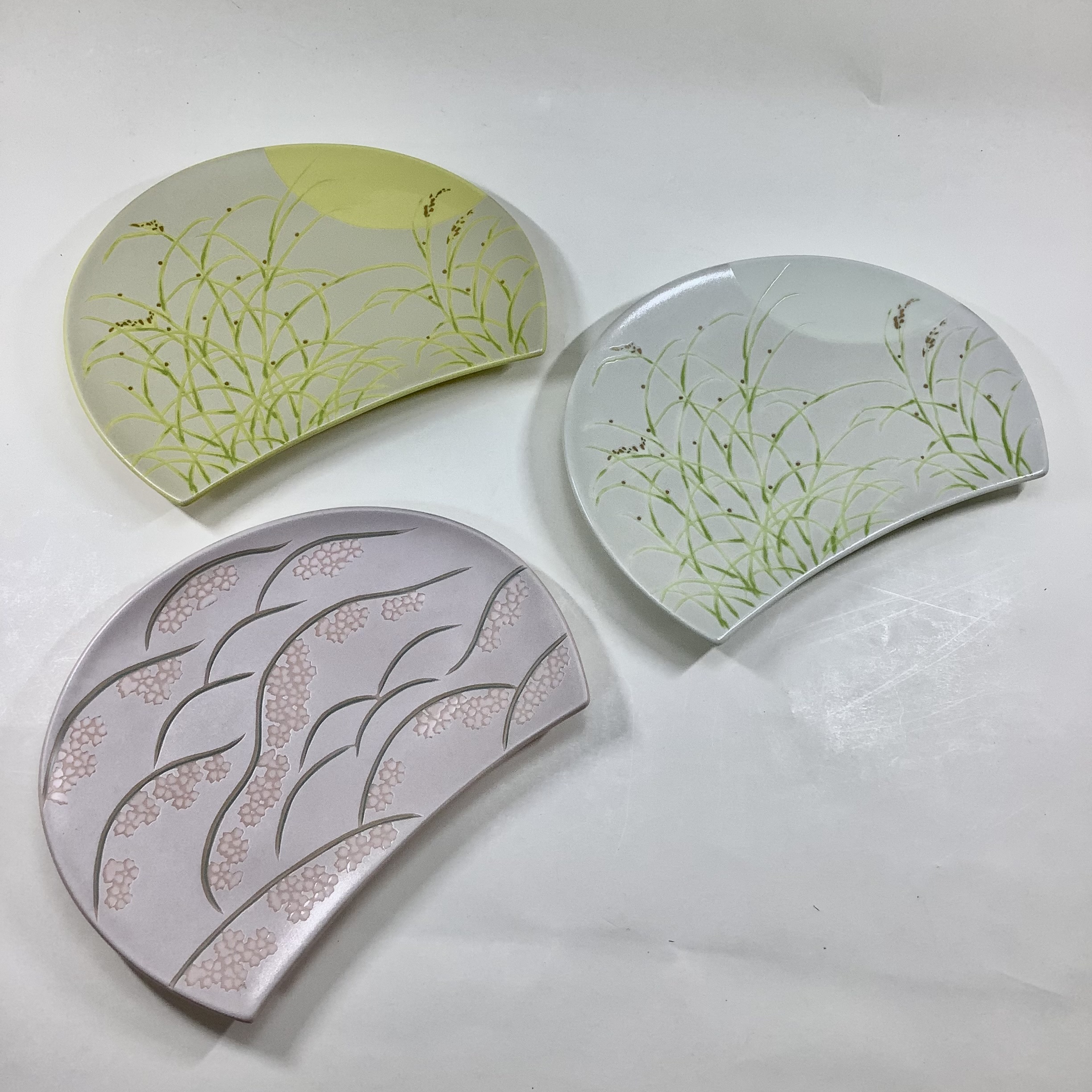 錦吉野山半月焼皿（桜）21㎝の画像