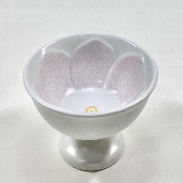 錦薄紅花彫高台小付　8㎝の画像