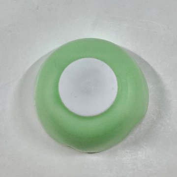 緑釉梅形小付　5.5㎝の画像