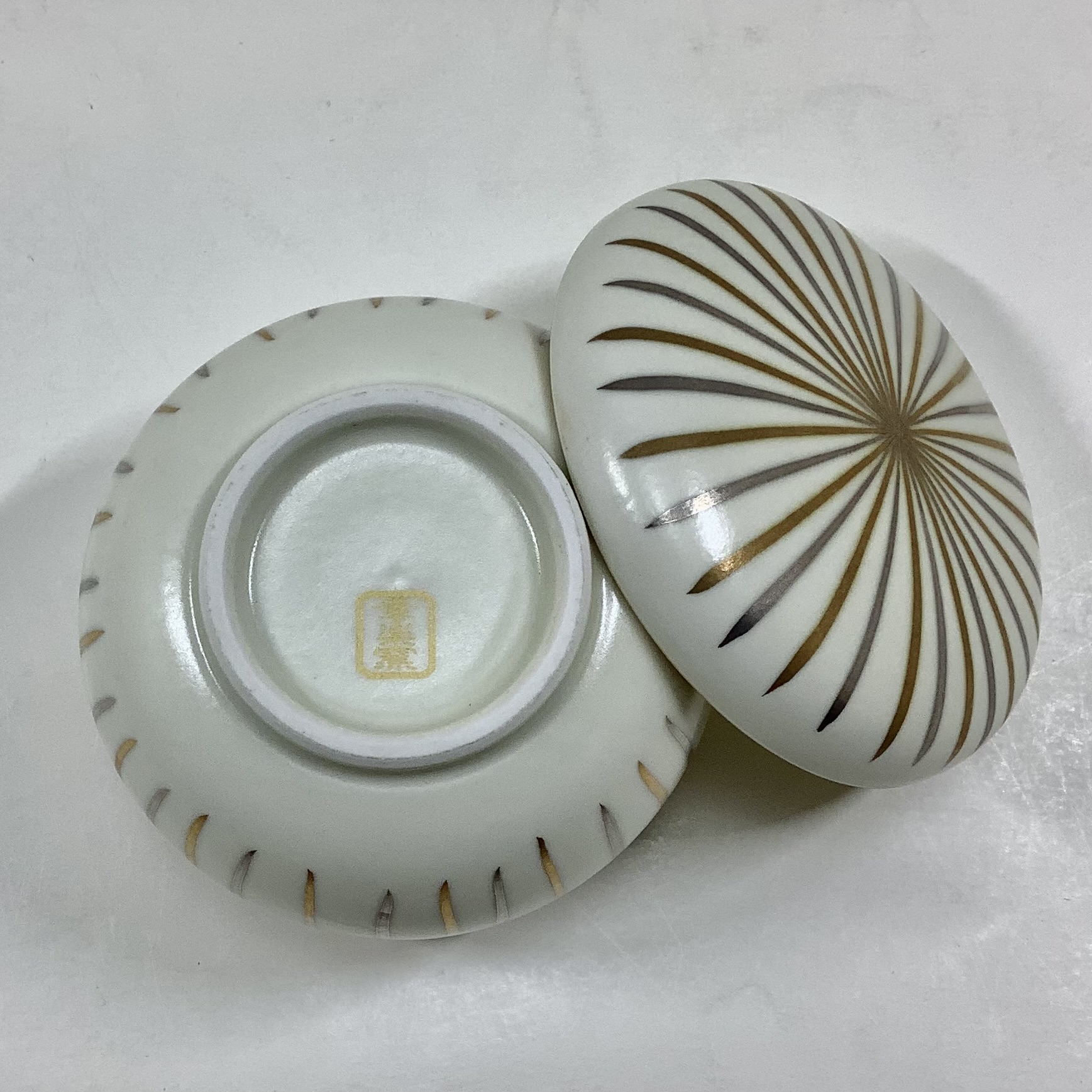 錦金銀十草 腰張小蒸碗　　8cm の画像