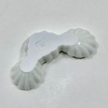 太白菊形箸置の画像