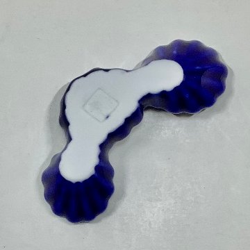 ルリ青菊形箸置の画像