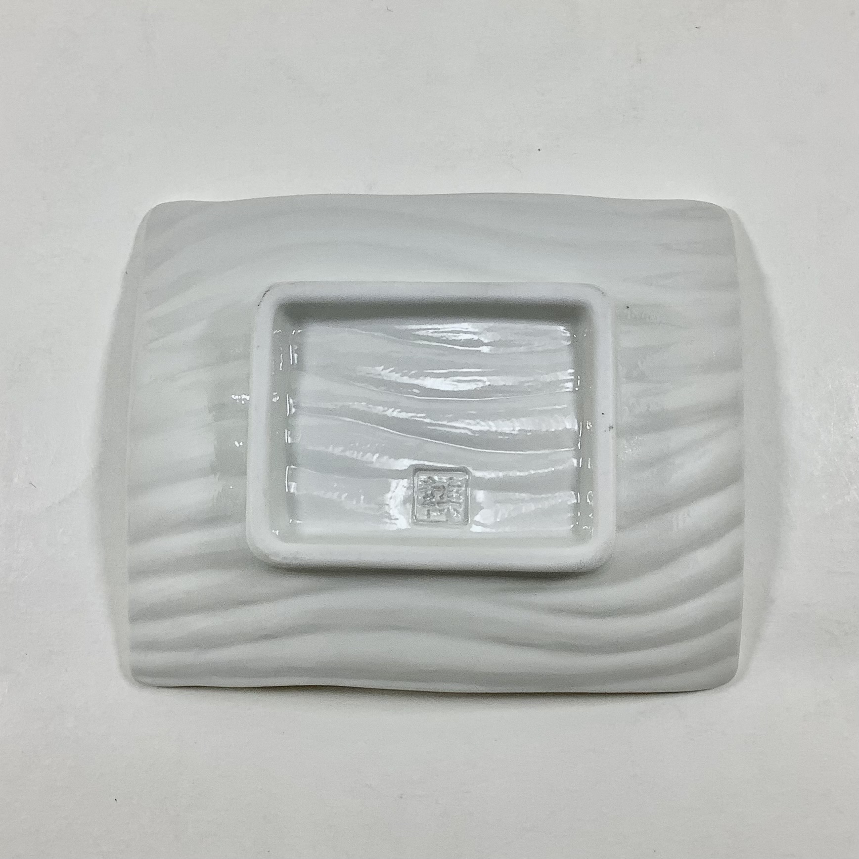 錦銀彩 ナギ彫り長角小付　10㎝の画像