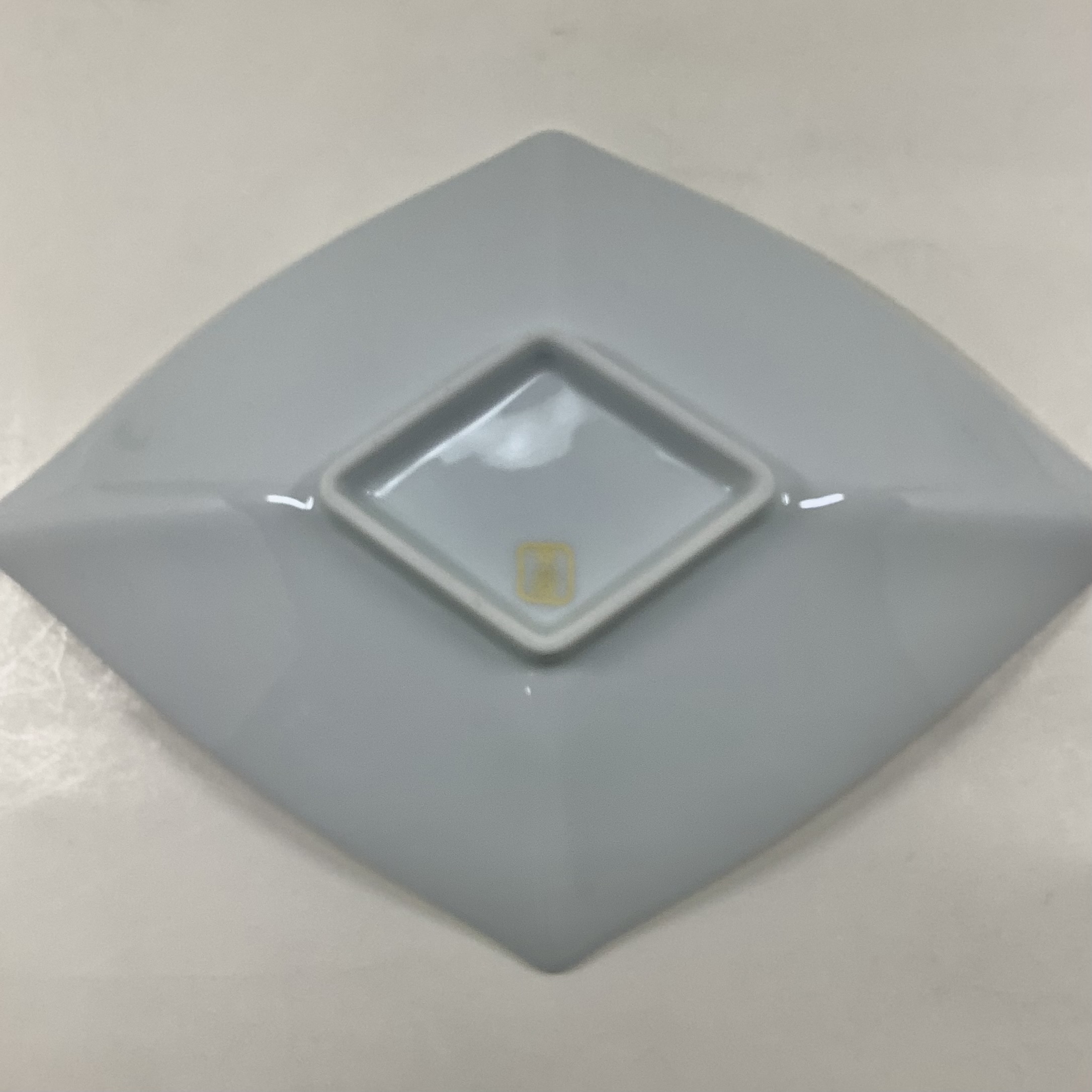 錦白釉金ペルシャ 菱形向付　27㎝の画像