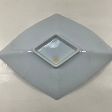錦白釉金ペルシャ 菱形向付　27㎝の画像