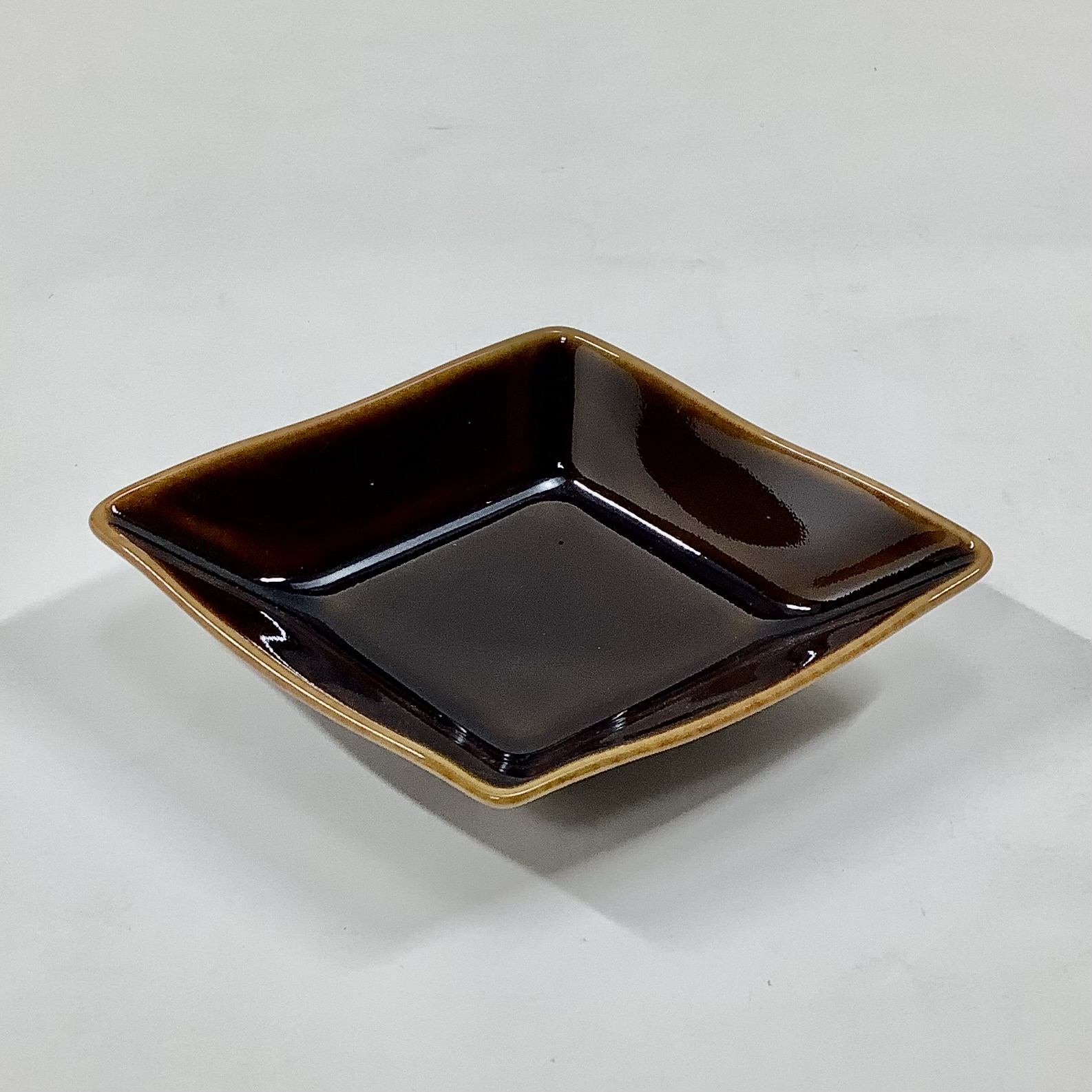 べっ甲 なぶり菱形小付　12㎝の画像