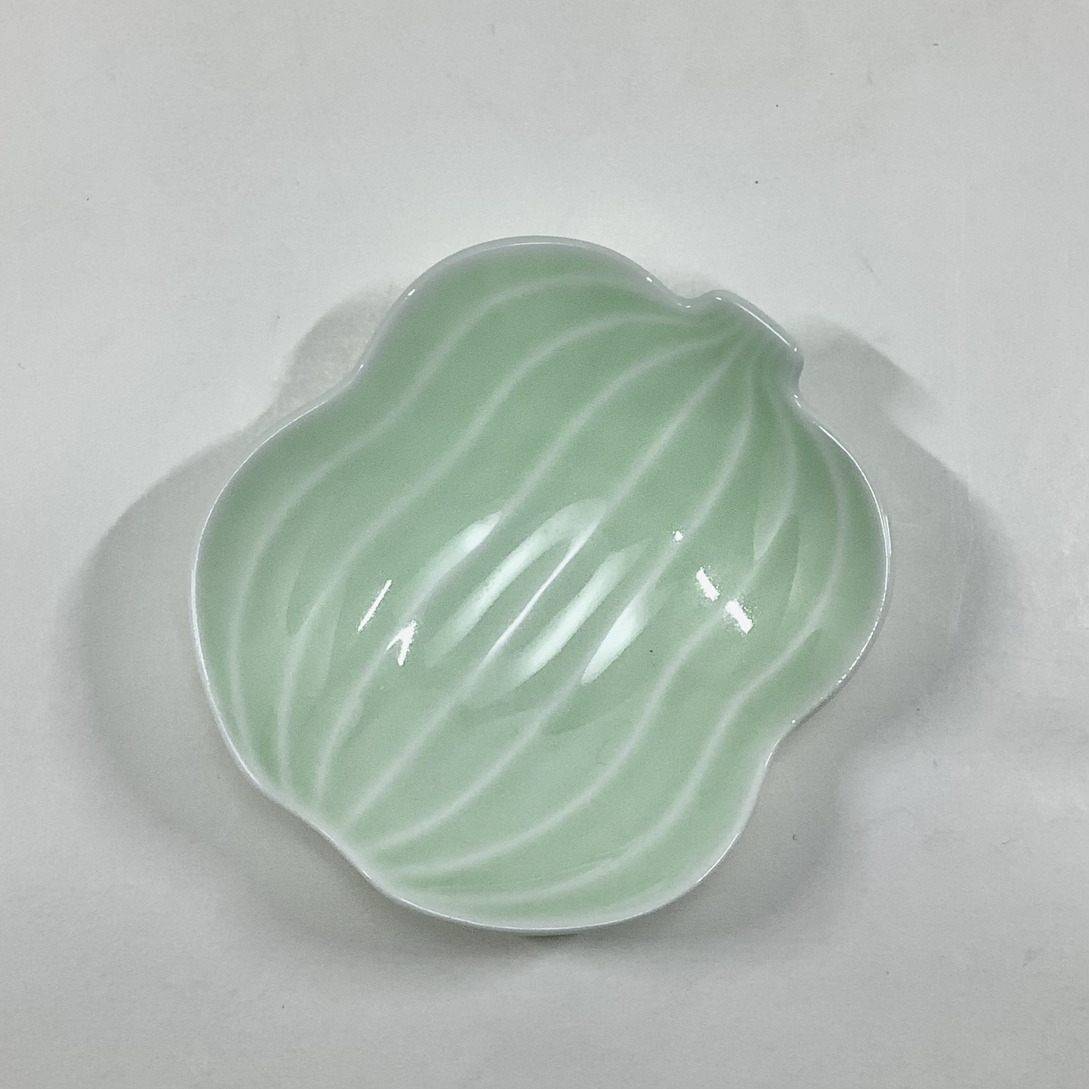 淡緑 瓢形小付　9㎝の画像