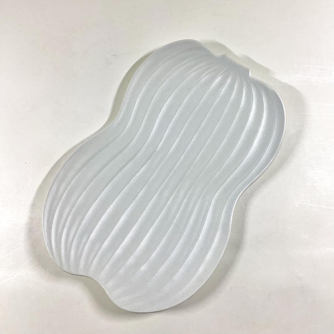 錦銀彩雪衣 瓢形焼皿　20㎝の画像