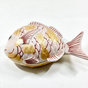 錦薄桜金叩鯛形蓋物　　　17㎝の画像