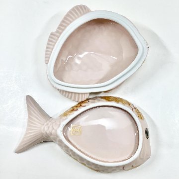 錦薄桜金叩鯛形蓋物　　　17㎝の画像