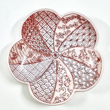 錦薄桜銀彩祥瑞捻梅形小皿　9㎝の画像