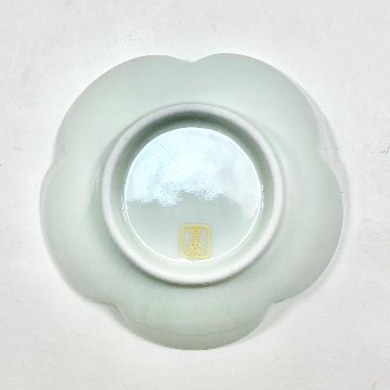 錦緑銀彩祥瑞捻梅形小皿　9㎝の画像