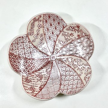 錦薄桜銀彩祥瑞梅形小銘々皿　12㎝の画像