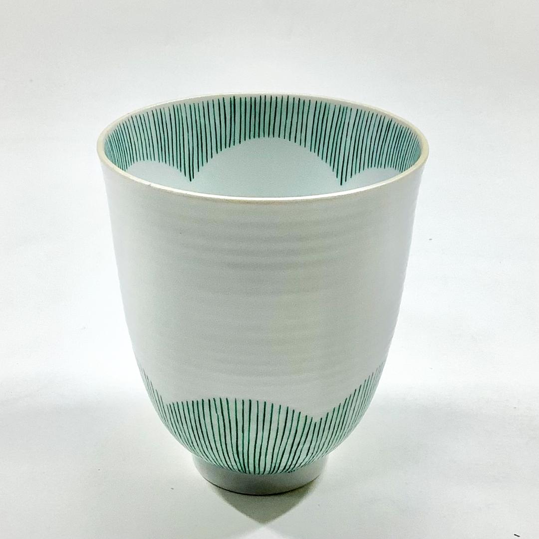 錦小花緑糸十草湯呑 　180ccの画像