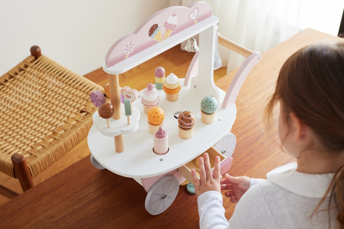 レジつきアイスクリーム屋さん