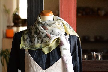 シルクスカーフ*お届けものの画像