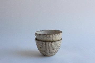 鈴木　進　粉引線紋湯呑み　丸の画像