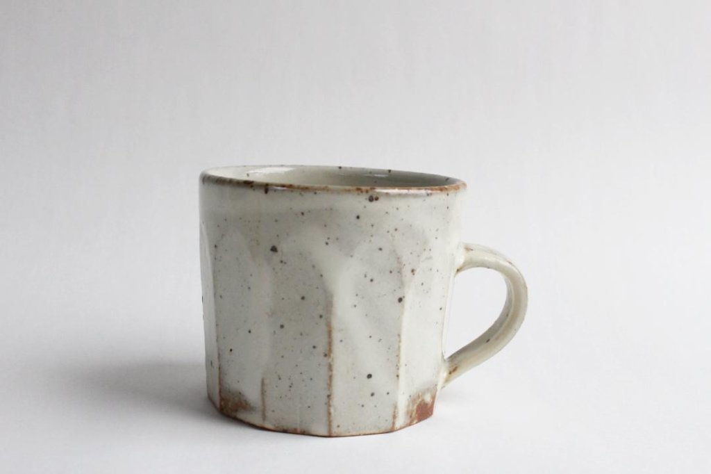 角掛政志　粉引面取マグカップの画像