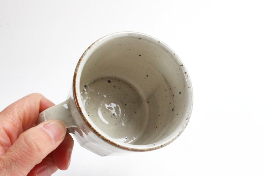 角掛政志　粉引面取マグカップの画像