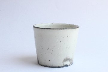 角掛政志　粉引　猪口の画像