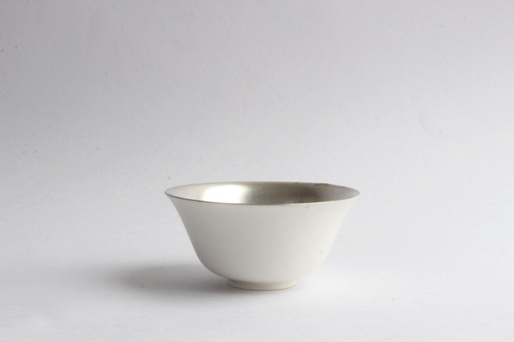 Kalonji　銀彩飯碗の画像