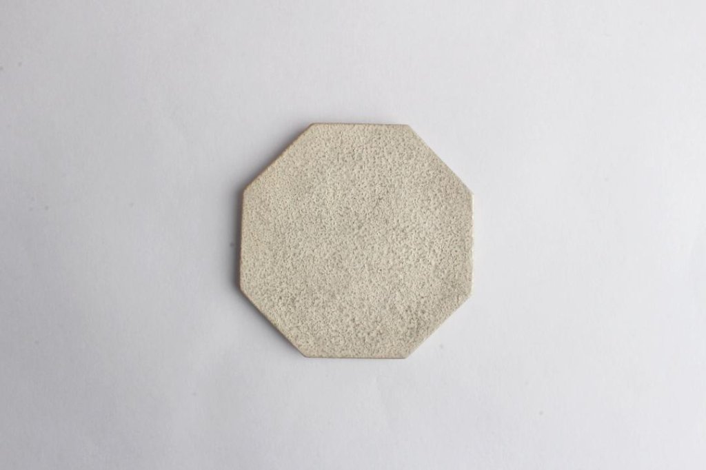 Kalonji　銀彩八角平皿の画像