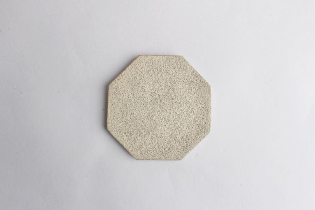 Kalonji　銀彩八角平皿の画像