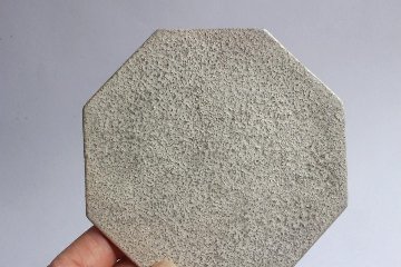 Kalonji　銀彩八角平皿の画像