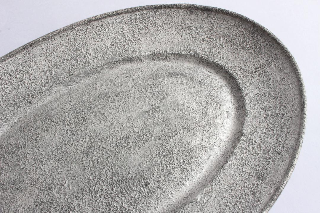 Kalonji　銀彩オーバルリム大皿の画像