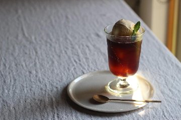 早崎志保　てんてん星のジュースグラスの画像