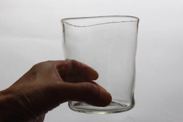 早崎志保　水の輪郭ビーカーグラスの画像