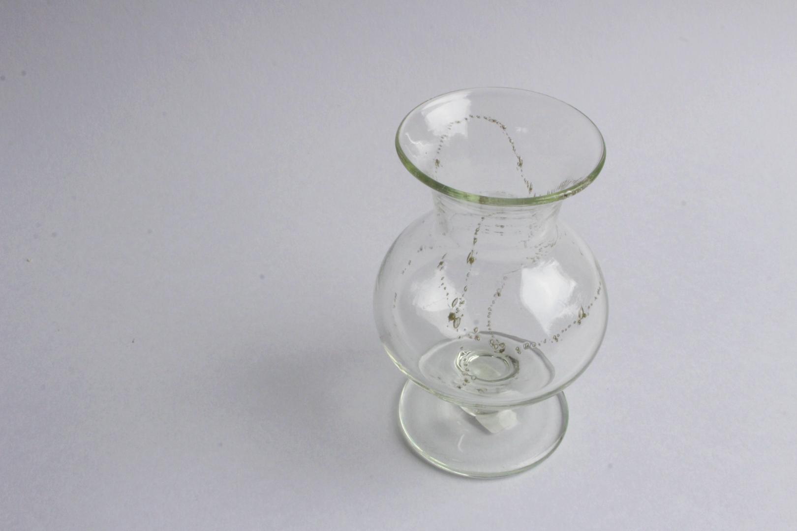 早崎志保　てんてん星の脚付き花器の画像