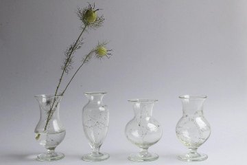 早崎志保　てんてん星の脚付き花器の画像